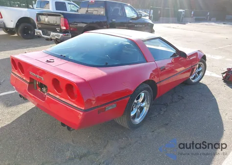 1984 Chevrolet Corvette из США, поврежденный, VIN 1G1AY0789E5150474
